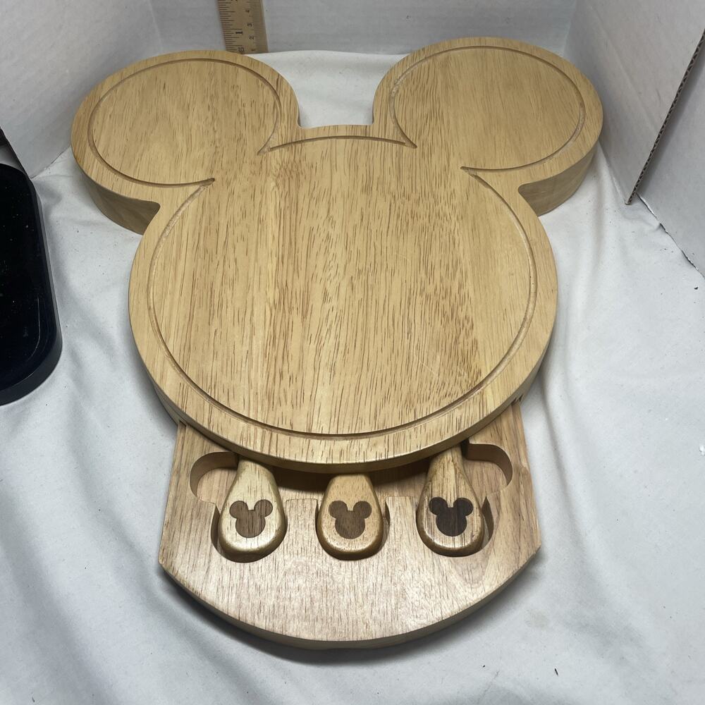 Disney’s Mickey Mouse Head Shaped Wooden Cheese Board Toscana Charcuterie